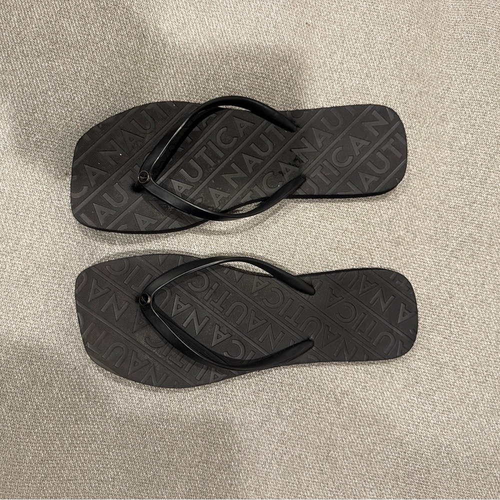 Nautica Black Embossed Flip Flops